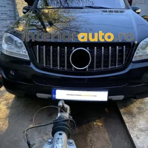 Ofertă de sezon Grila crom Panamericana Design GTR compatibila cu Mercedes ML W164 (2005-2008)