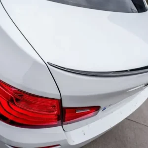 Eleron portbagaj M5 Design compatibil cu BMW F10 Seria 5 fabricatie 2010-2016 Noutate