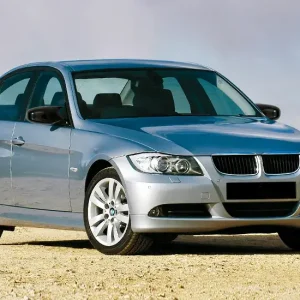 Capace oglinda tip BATMAN compatibile cu BMW Seria 3 2004 – 2008 E90 negru lucios Cod:BAT10010 Livrare gratuită