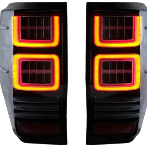 Noutate Stopuri LED Ford Ranger 2012-2018 cu geam clar si semnal dinamic