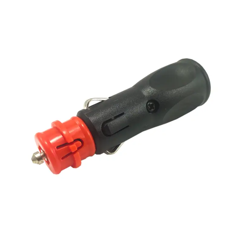 Reducere specială Mufă brichetă auto Carguard 12/24V cu siguranță fuzibilă, 8A