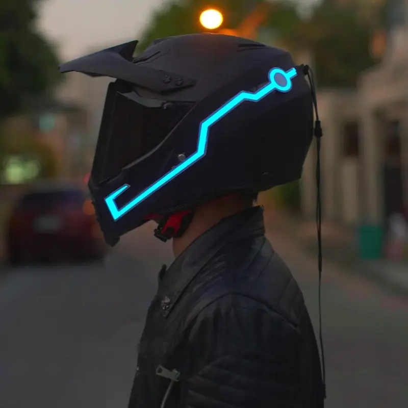 Calitate înaltă Set 2 benzi LED pentru iluminare casca moto, culoare alba, telecomanda cu fir, alimentare baterii FAVLine Selection