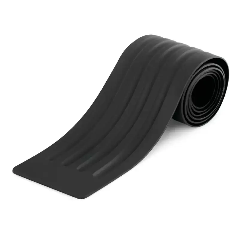 Ofertă de sezon Ornament protecție portbagaj universal negru din PVC 70x900 mm
