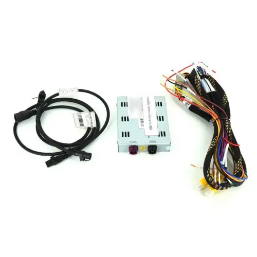 Ultima șansă Interfață cameră marșarier 850 compatibilă cu VW – modul adaptor OEM