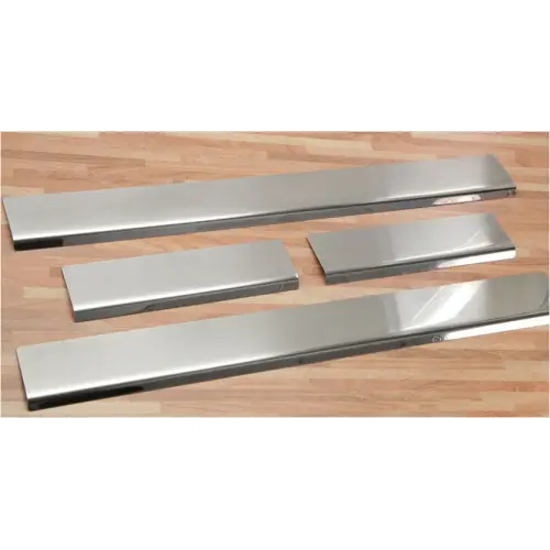 Set ornamente prag cromate pentru Dacia Duster 2010-2018, 4 bucati Ofertă limitată